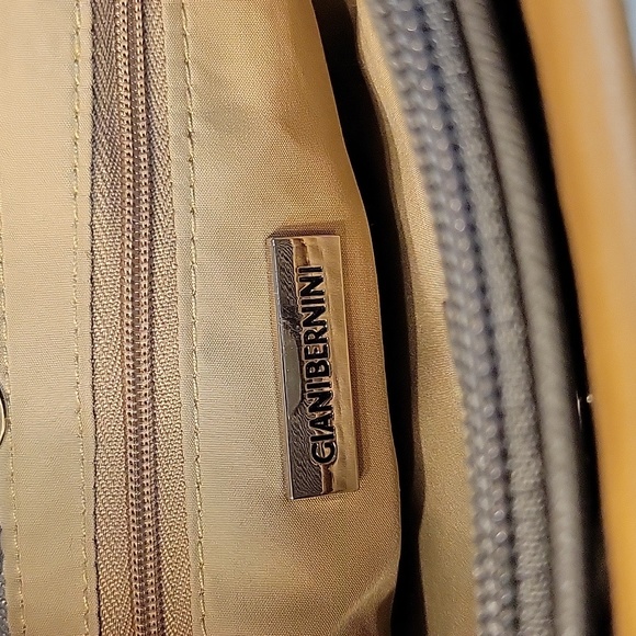 Giani Bernini handbag NWT Light Grey - Picture 8 of 12